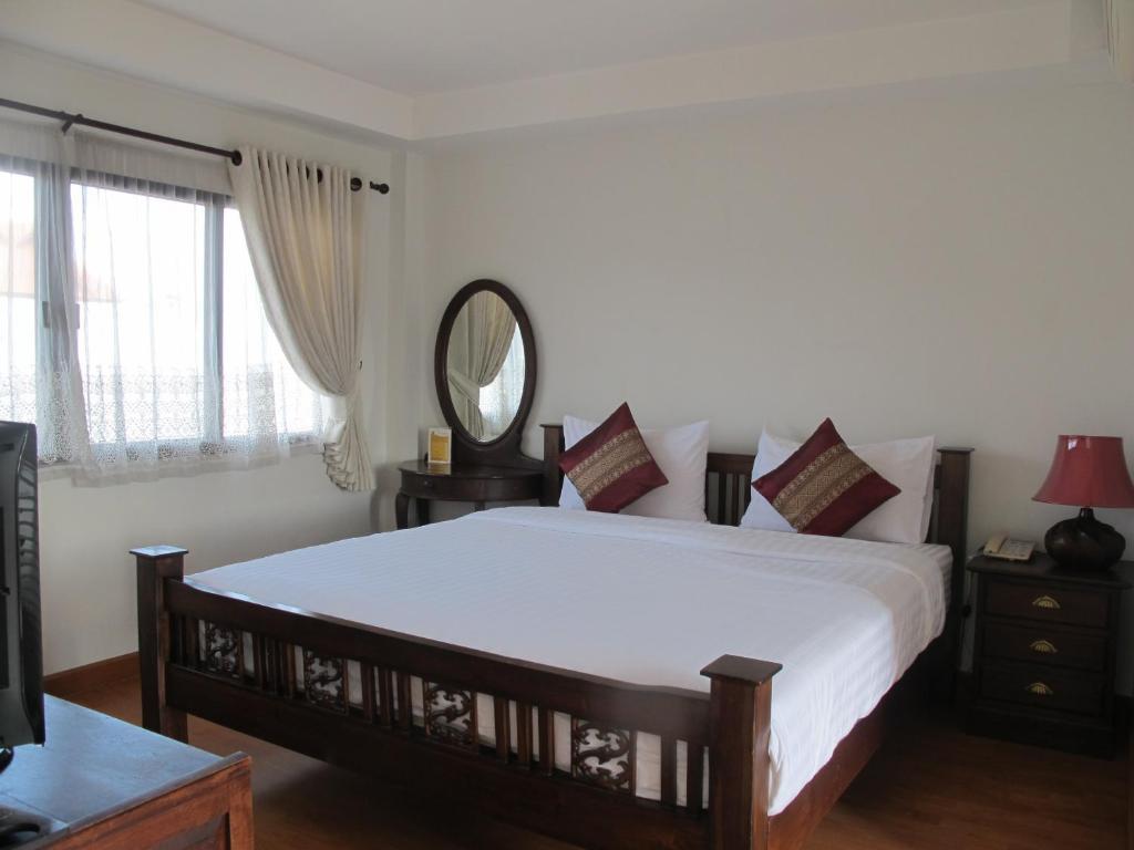 Rachamankha Flora House Hotel Chiang Mai Exterior photo